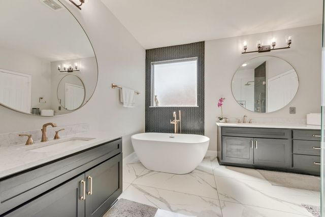 2335 Clark Trail, Grand Prairie, TX 75052