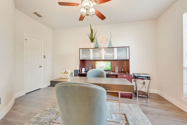 2335 Clark Trail, Grand Prairie, TX 75052