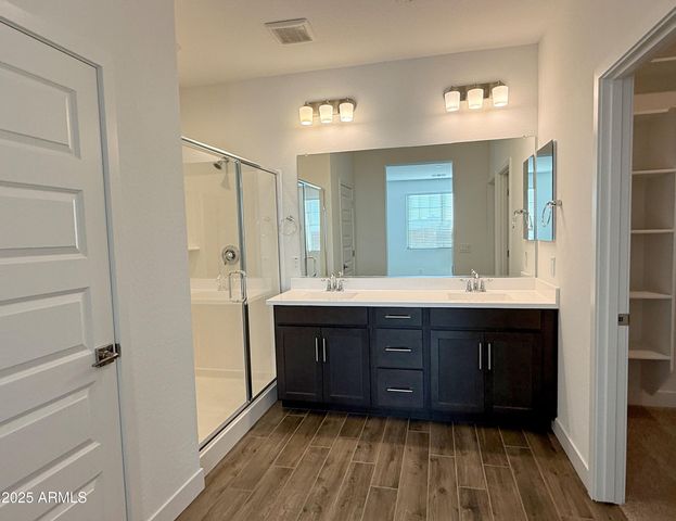 10203 W Crittenden Lane, Avondale, AZ 85392