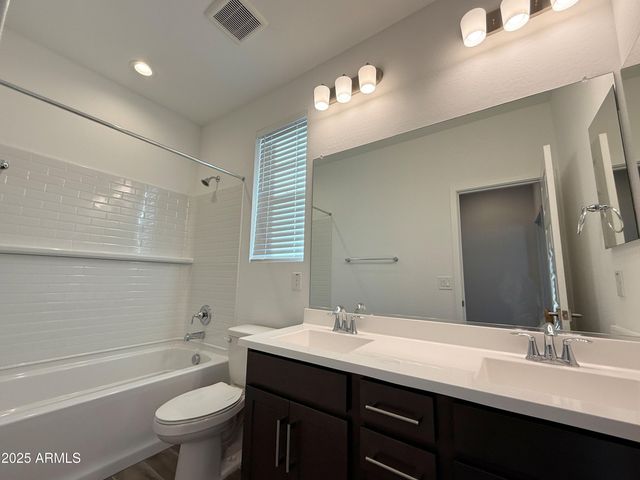 10203 W Crittenden Lane, Avondale, AZ 85392