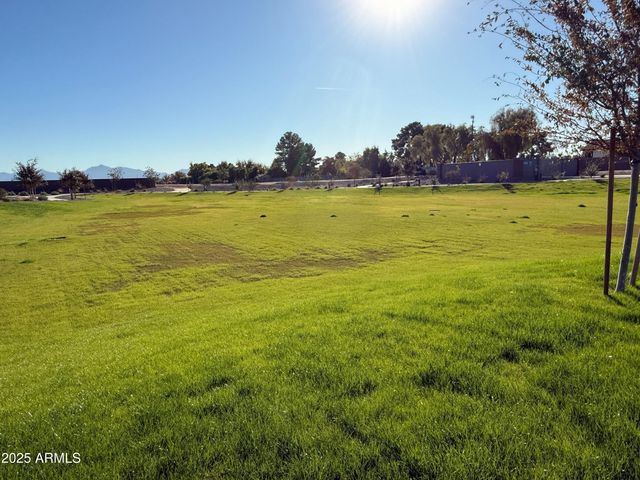 10203 W Crittenden Lane, Avondale, AZ 85392