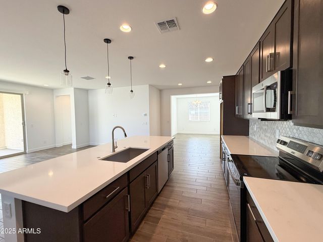 10203 W Crittenden Lane, Avondale, AZ 85392