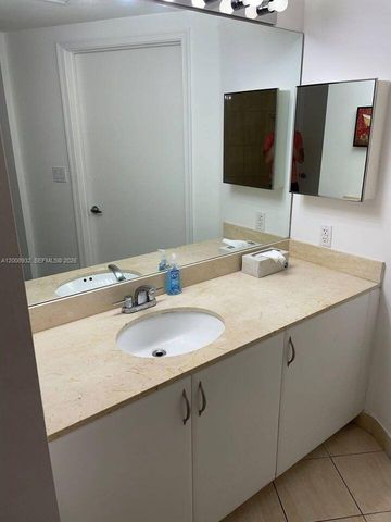 1750 N Bayshore Dr 2514, Miami, FL 33132