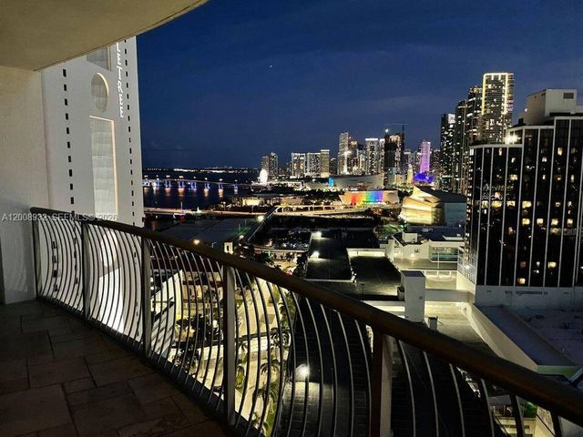 1750 N Bayshore Dr 2514, Miami, FL 33132