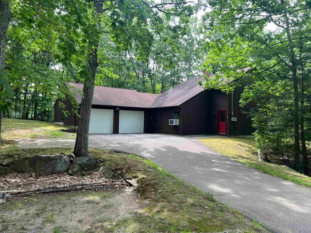 1 Great Hill Drive, Newmarket, NH 03857