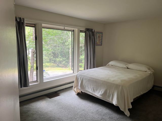 1 Great Hill Drive, Newmarket, NH 03857