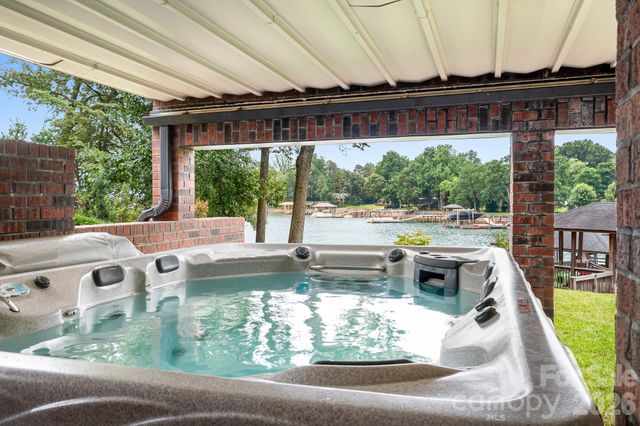 7980 Holly Court, Denver, NC 28037