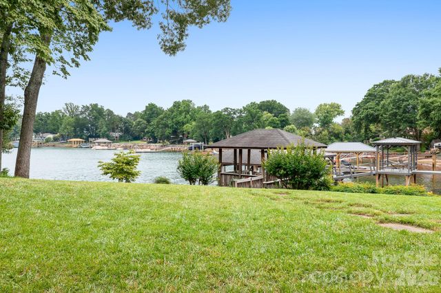 7980 Holly Court, Denver, NC 28037