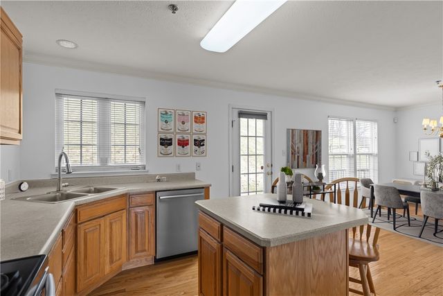 2010 Overlook Ct_Unit 1, North Strabane, PA 15317