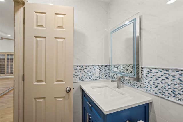 4125 Hawthorn Lane, Fort Worth, TX 76137