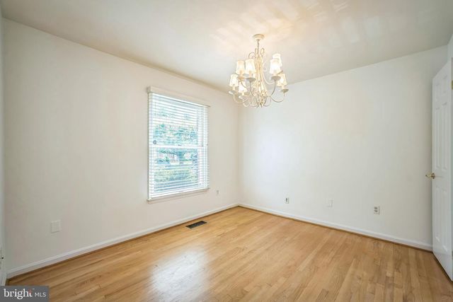 7330 LEWINSVILLE PARK CT, Mclean, VA 22101