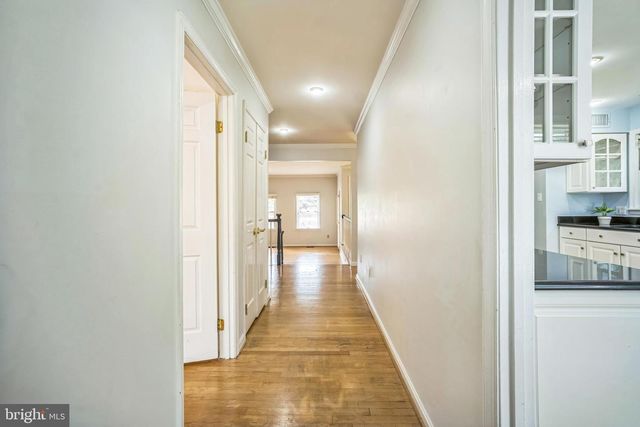 7330 LEWINSVILLE PARK CT, Mclean, VA 22101