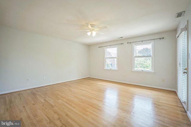 7330 LEWINSVILLE PARK CT, Mclean, VA 22101
