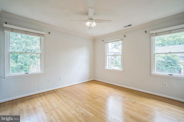 7330 LEWINSVILLE PARK CT, Mclean, VA 22101
