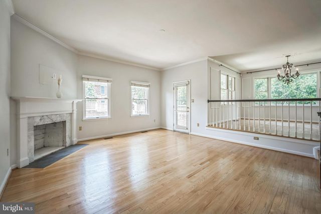 7330 LEWINSVILLE PARK CT, Mclean, VA 22101