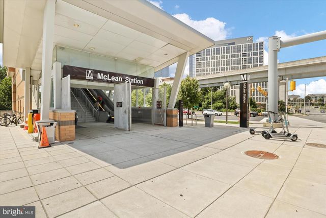 7330 LEWINSVILLE PARK CT, Mclean, VA 22101