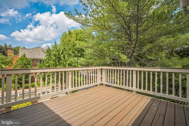 7330 LEWINSVILLE PARK CT, Mclean, VA 22101