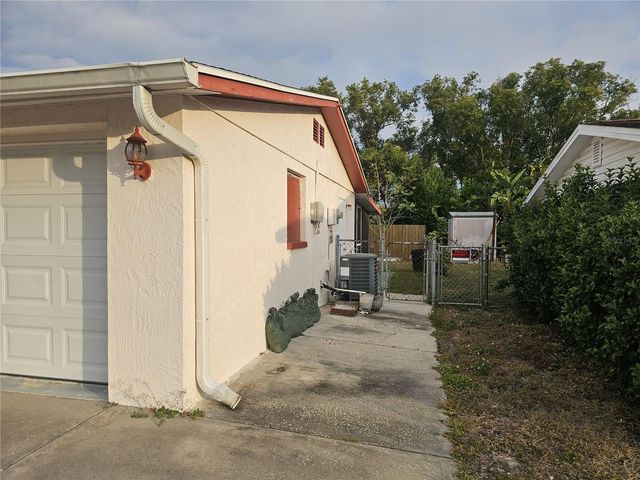 6027 9TH AVENUE, New Port Richey, FL 34653