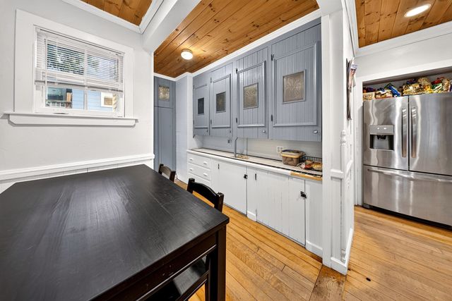 18 Bancroft Park 18, Hopedale, MA 01747