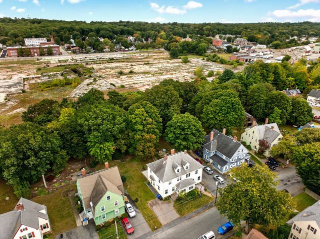 18 Bancroft Park 18, Hopedale, MA 01747