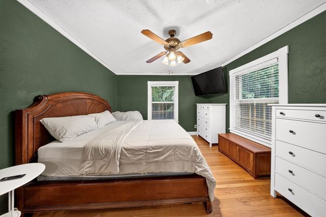 18 Bancroft Park 18, Hopedale, MA 01747