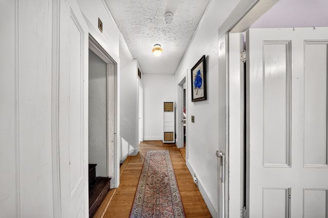 18 Bancroft Park 18, Hopedale, MA 01747