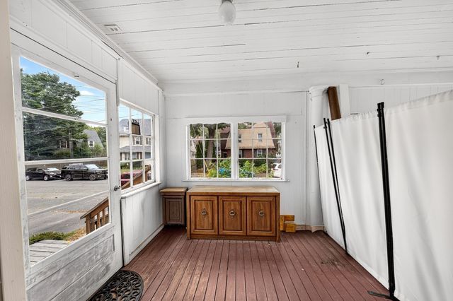 18 Bancroft Park 18, Hopedale, MA 01747