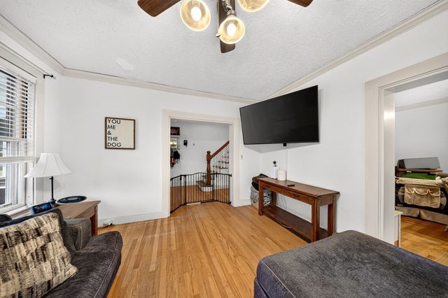 18 Bancroft Park 18, Hopedale, MA 01747