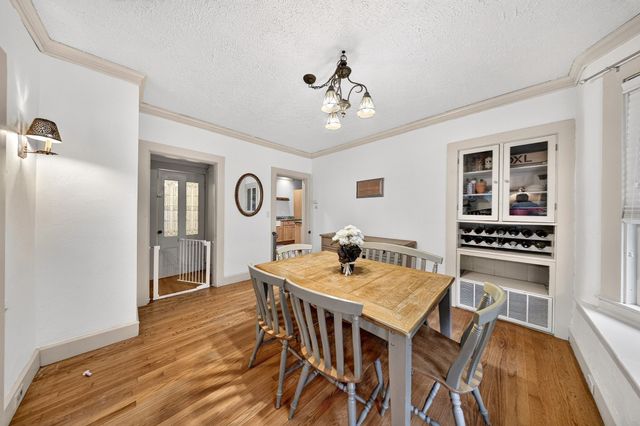 18 Bancroft Park 18, Hopedale, MA 01747