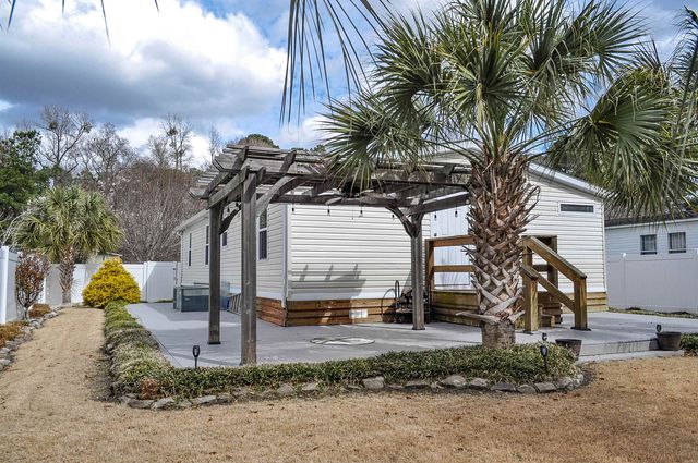 8469 Knollwood Dr., Myrtle Beach, SC 29588