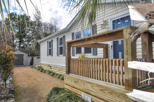 8469 Knollwood Dr., Myrtle Beach, SC 29588