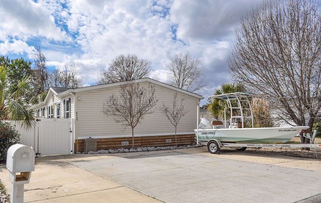 8469 Knollwood Dr., Myrtle Beach, SC 29588