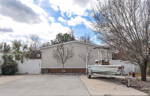 8469 Knollwood Dr., Myrtle Beach, SC 29588