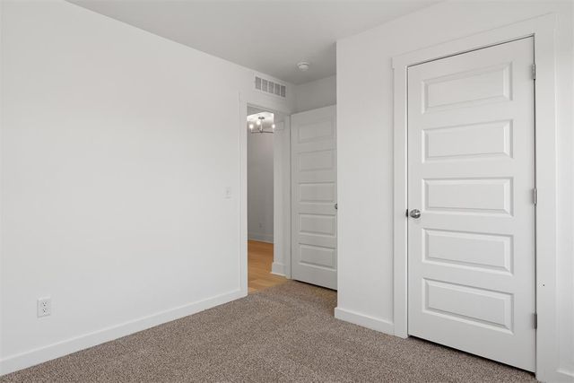 315 Woodrock Street, Harrah, OK 73045