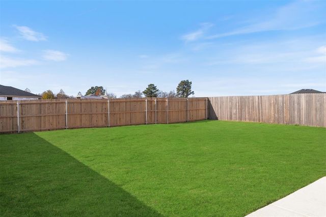 315 Woodrock Street, Harrah, OK 73045