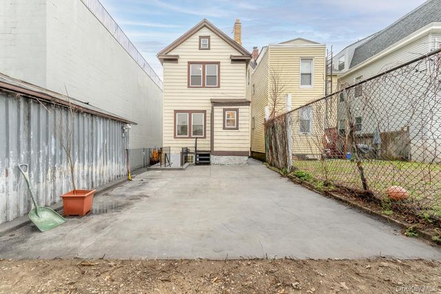 1414 114th Street, College Point, NY 11356
