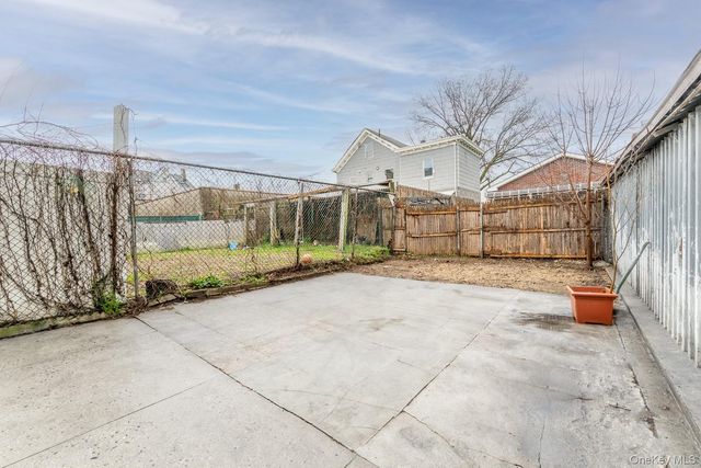 1414 114th Street, College Point, NY 11356