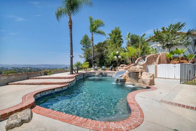 4525 Tenango Drive, Woodland Hills, CA 91364