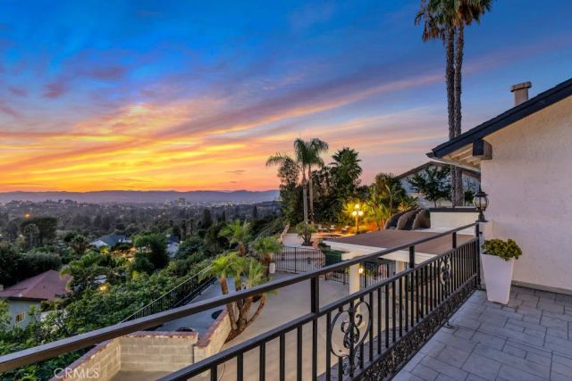 4525 Tenango Drive, Woodland Hills, CA 91364