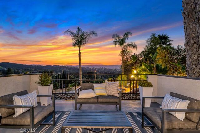 4525 Tenango Drive, Woodland Hills, CA 91364