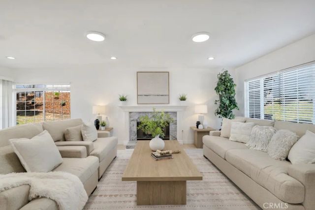 4525 Tenango Drive, Woodland Hills, CA 91364