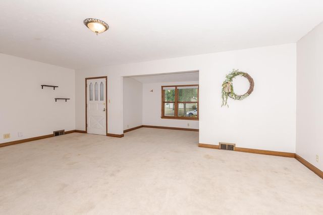 1114 Beechwood Avenue, Bloomington, IL 61701