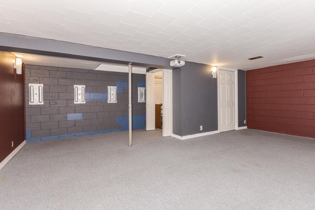 1114 Beechwood Avenue, Bloomington, IL 61701