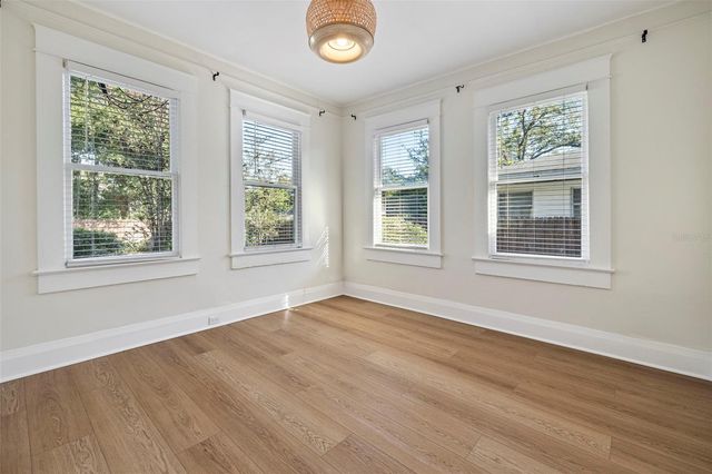 5709 N SUWANEE AVENUE, Tampa, FL 33604