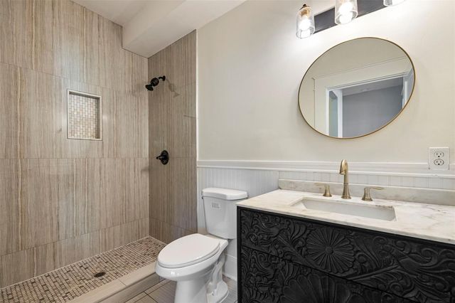 5709 N SUWANEE AVENUE, Tampa, FL 33604