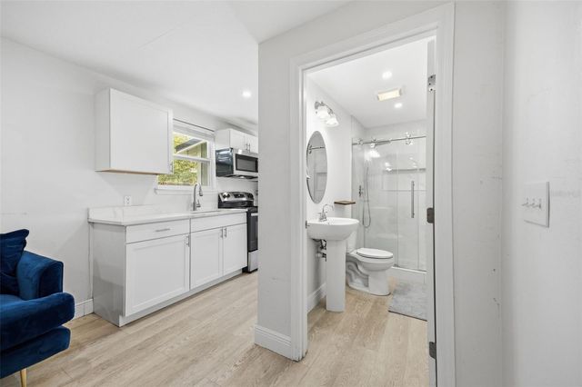 5709 N SUWANEE AVENUE, Tampa, FL 33604