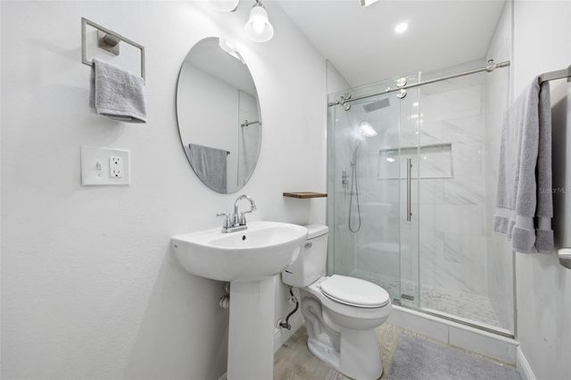 5709 N SUWANEE AVENUE, Tampa, FL 33604