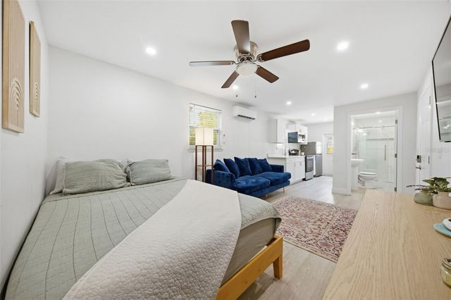 5709 N SUWANEE AVENUE, Tampa, FL 33604