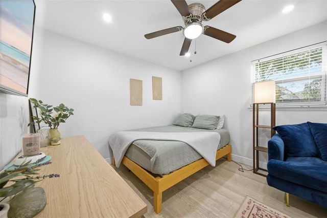 5709 N SUWANEE AVENUE, Tampa, FL 33604