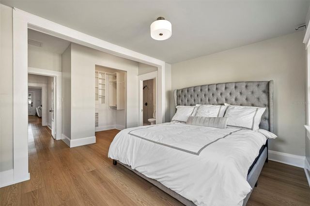 5709 N SUWANEE AVENUE, Tampa, FL 33604